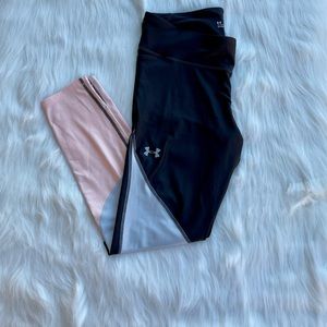 Underarmour NWOT Grey White Pink ColorBlock Compression Heatgear Skinny Leggings